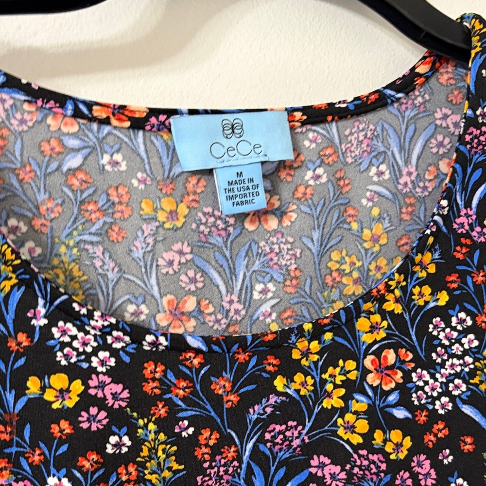 CeCe Floral Print top